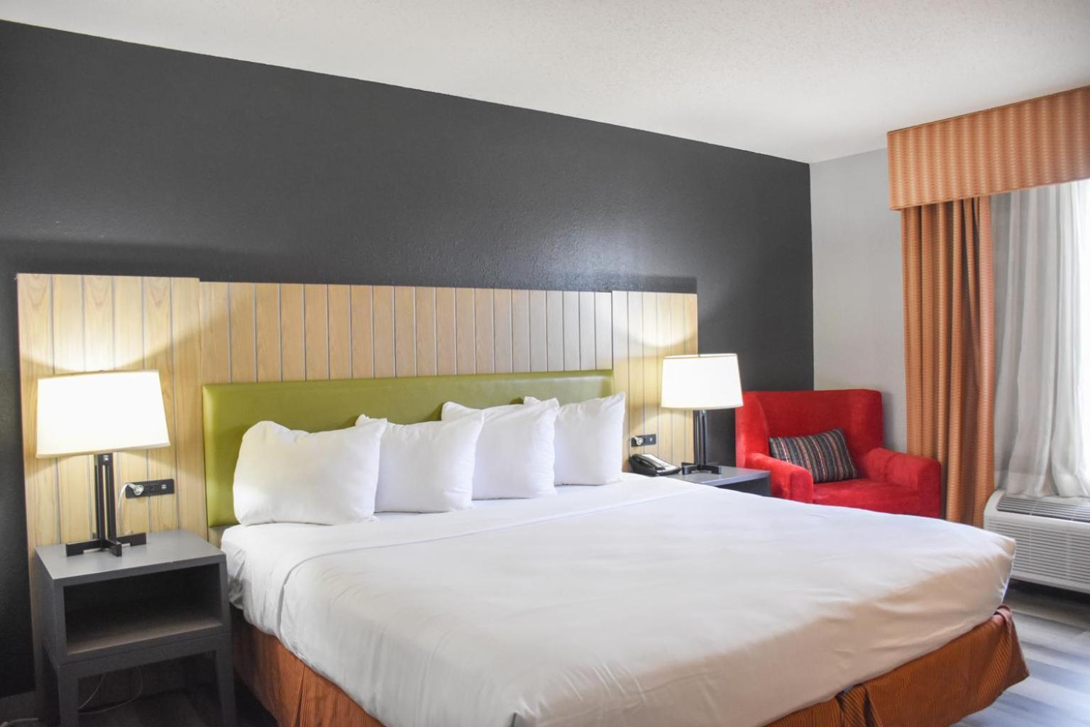 Country Inn & Suites By Radisson Bloomington-Normal West, Il Екстериор снимка